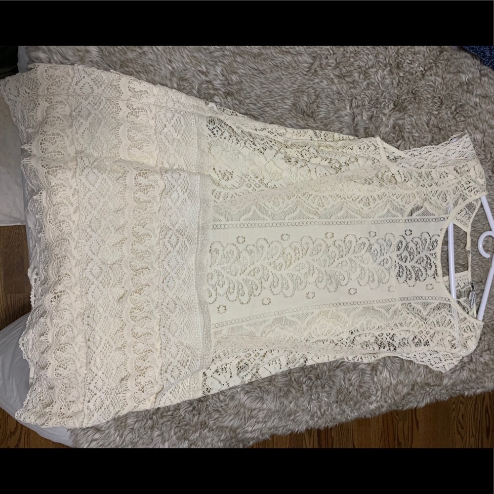 American Eagle Lace Dress